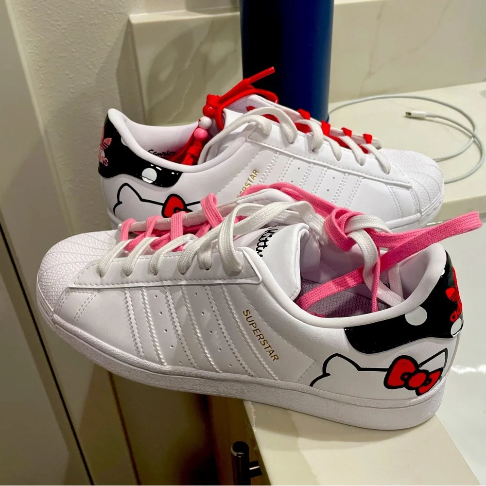 adidas gazelle silver green womens Hello Kitty Superstar 360 Preschool Lifestyle Shoes (White) main image 1